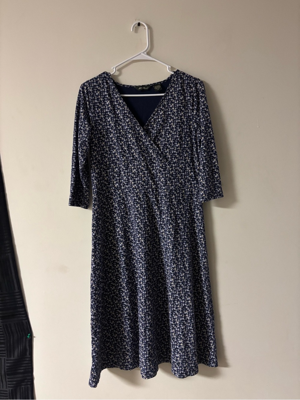 Vintage Eddie Bauer Floral Midi Dress Petite Medium Navy Blue V-Neck Knit